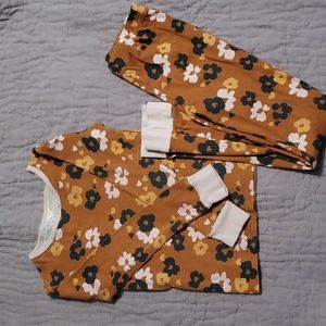 Carters 8 PJs